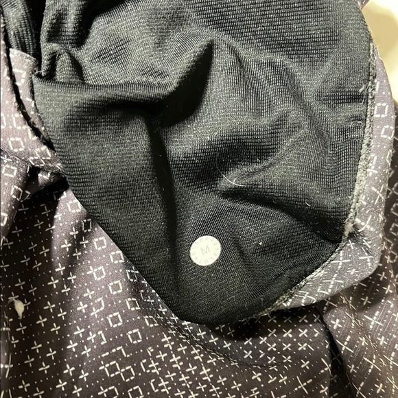 Men’s lululemon shorts NWOT - Picture 2 of 6